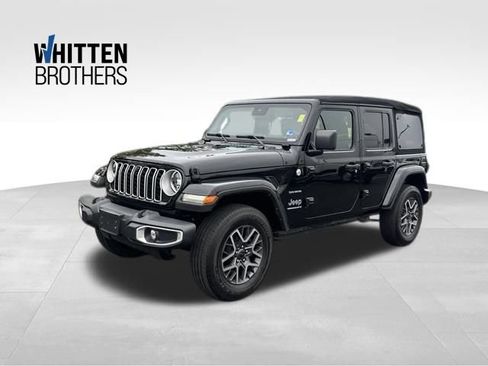 Used 2024 Jeep Wrangler Unlimited Sahara w/ Technology Group AWD/4WD image 1