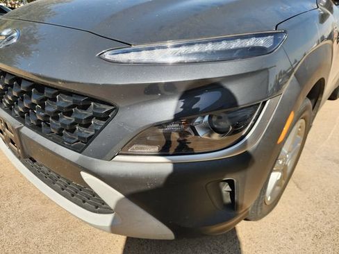 Used 2023 Hyundai Kona SE w/ Cargo Package AWD/4WD image 7