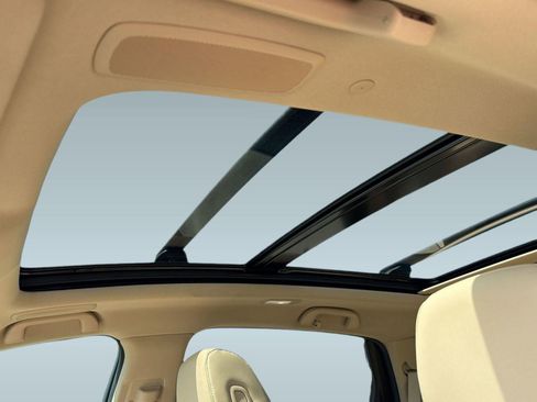 Used 2024 Acura RDX SH-AWD w/ Technology Package image 15