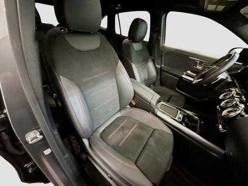 Used 2025 Mercedes-Benz GLA 250 4MATIC image 34