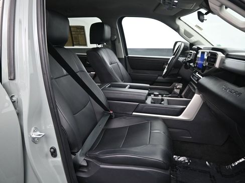 Used 2024 Toyota Tundra SR5 w/ SR5 Convenience Package RWD image 13