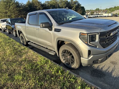 Used 2024 GMC Sierra 1500 Elevation w/ LPO, Elevation Black Package image 2
