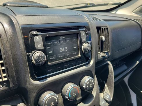 Used 2017 RAM ProMaster 2500 w/ Interior Convenience Group FWD image 30