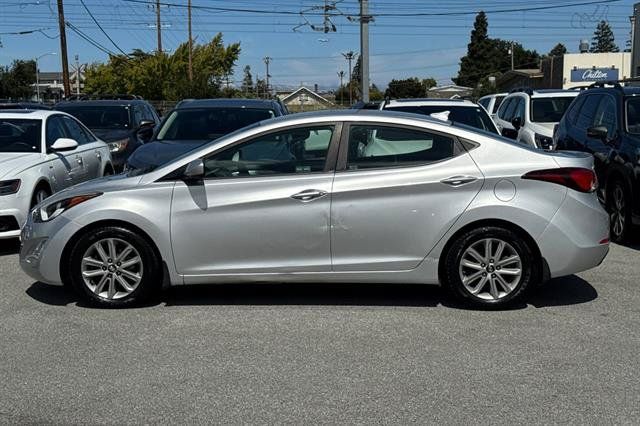 Used 2016 Hyundai Elantra SE w/ Option Group 02 FWD image 6