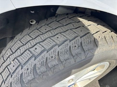 Used 2020 Ford Edge SE image 24