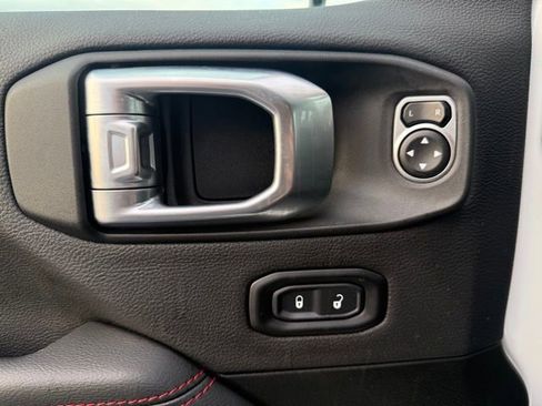 Used 2023 Jeep Gladiator Rubicon w/ Cold Weather Group image 15