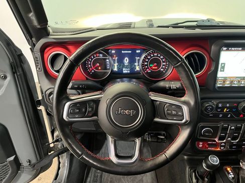 Used 2021 Jeep Gladiator Rubicon image 18