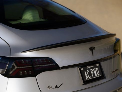 Used 2018 Tesla Model 3 Long Range AWD/4WD image 32