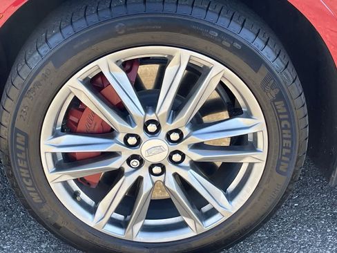 Used 2024 Cadillac XT5 Sportv w/ Technology Package AWD/4WD image 40