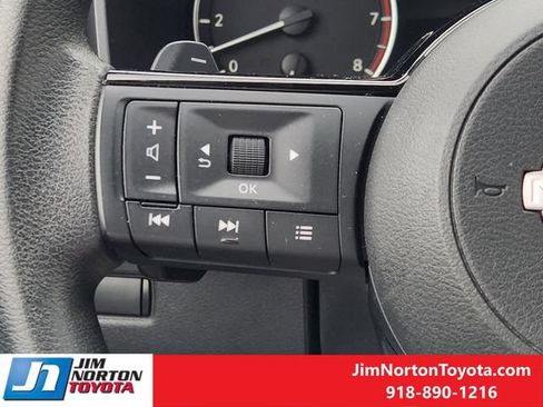 Used 2023 Nissan Rogue SV FWD image 27
