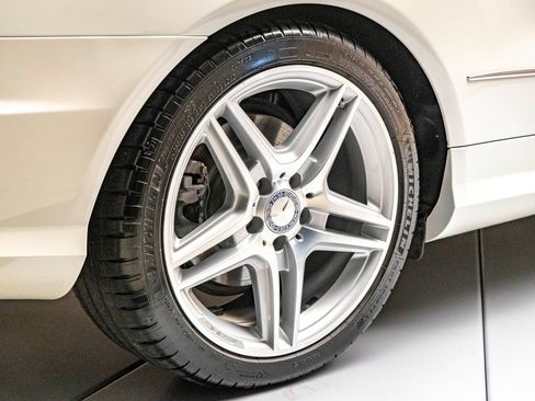 Used 2011 Mercedes-Benz E 550 Cabriolet image 13