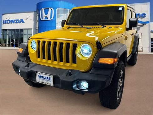 Used 2020 Jeep Wrangler Sport image 4