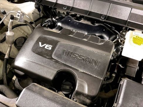 Used 2022 Nissan Pathfinder SV FWD image 44