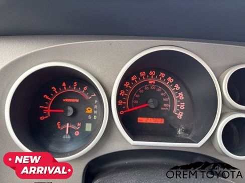 Used 2010 Toyota Tundra 4x4 CrewMax image 7