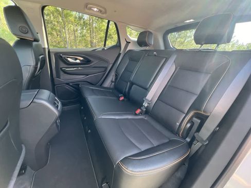 Used 2024 GMC Terrain AT4 AWD/4WD image 23