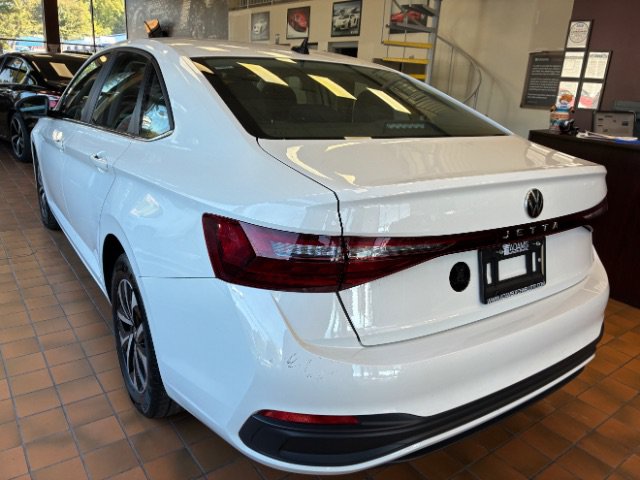Used 2025 Volkswagen Jetta S FWD image 6