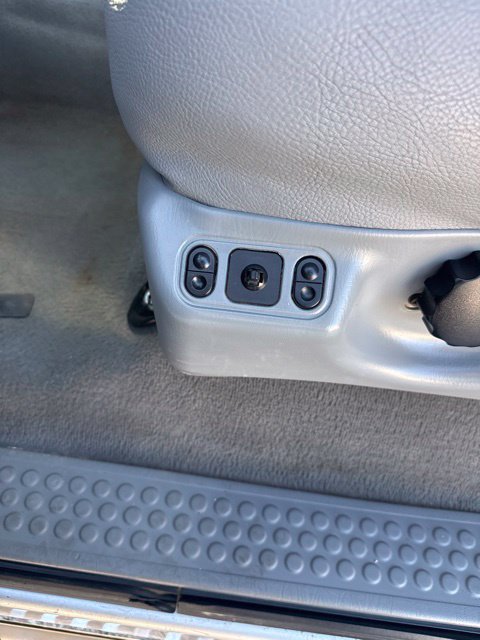 Used 2006 Ford F350 Lariat AWD/4WD image 15