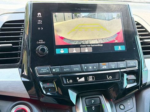 Used 2023 Honda Odyssey Sport image 15