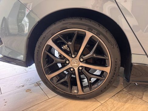 Used 2020 Honda Civic Sport Touring image 11