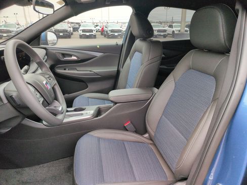 New 2026 Buick Envista Preferred w/ Advanced Safety Package FWD image 18