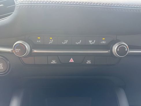 Used 2024 MAZDA MAZDA3 s image 17