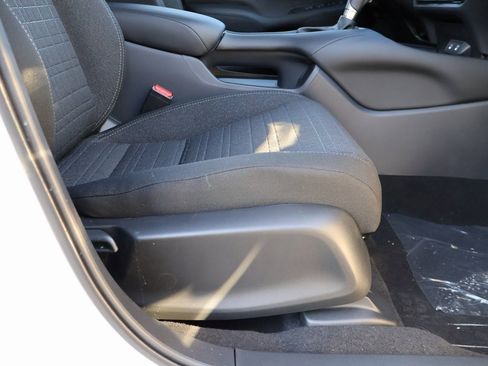 New 2026 Honda HR-V LX image 10