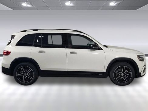 New 2024 Mercedes-Benz GLB 250 image 6