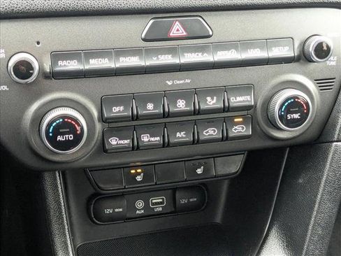 Used 2017 Kia Sportage EX image 17