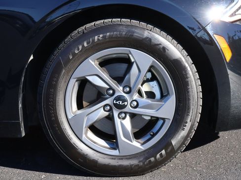 Used 2023 Kia K5 LXS image 19