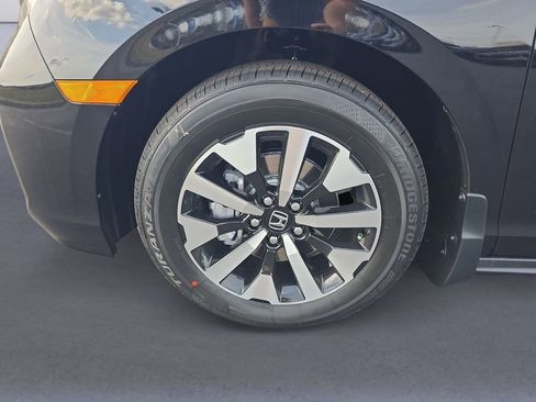 New 2026 Honda Odyssey EX-L image 9