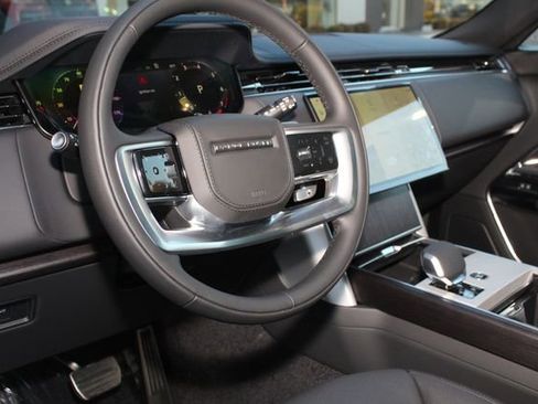 New 2026 Land Rover Range Rover SE image 14