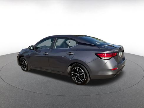 Used 2025 Nissan Sentra SV image 10