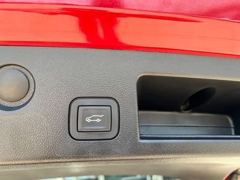 Used 2026 GMC Terrain Denali AWD/4WD image 17