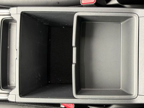 Certified 2025 Kia Sorento S w/ Panoramic Sunroof Package FWD image 32