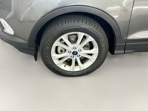 Used 2017 Ford Escape SE AWD/4WD image 11
