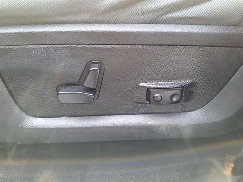 Used 2017 RAM 1500 Big Horn image 12