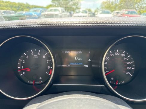 Used 2018 Ford Mustang Shelby GT350 w/ Convenience Package RWD image 6