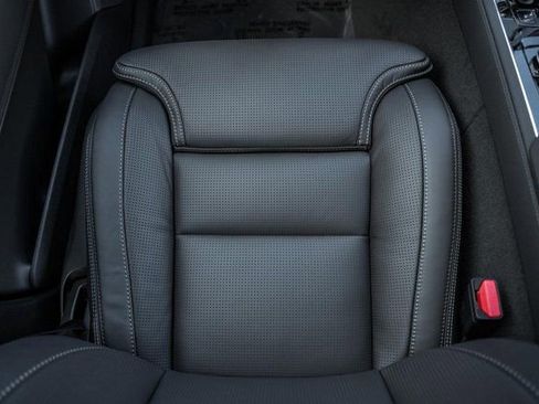 New 2026 Volvo XC90 B6 Ultra w/ Protection Package image 30