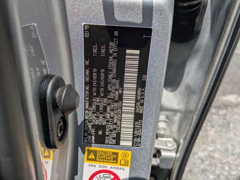 Used 2019 Toyota Highlander XLE AWD/4WD image 10