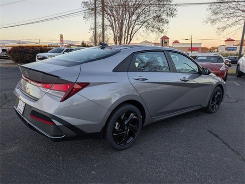 New 2026 Hyundai Elantra Sport image 4