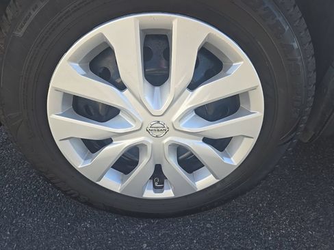 Used 2016 Nissan Rogue S w/ Appearance Package AWD/4WD image 35