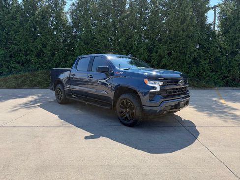 Used 2022 Chevrolet Silverado 1500 RST AWD/4WD image 7
