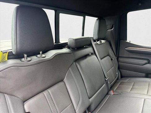 Used 2024 Chevrolet Silverado 1500 High Country w/ High Country Premium Package image 21