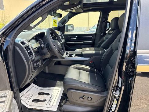New 2026 RAM 1500 Big Horn AWD/4WD image 17