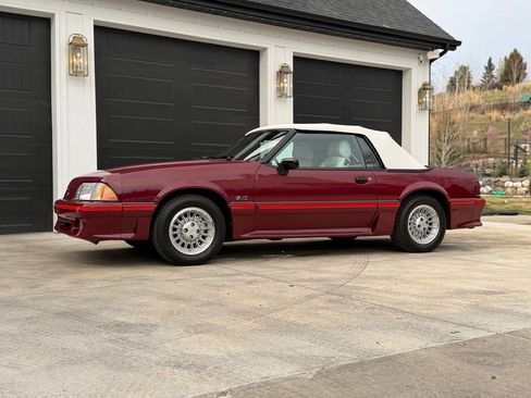 Used 1988 Ford Mustang GT image 7