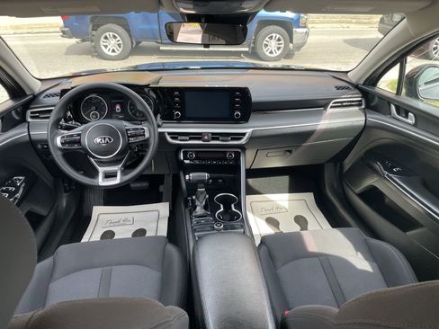 Used 2021 Kia K5 LX FWD image 11