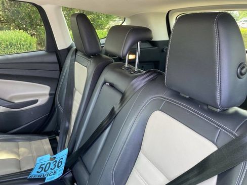 Used 2019 Ford Escape SEL AWD/4WD image 14