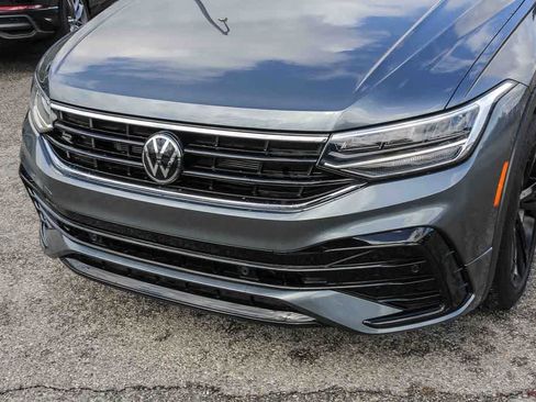 Used 2024 Volkswagen Tiguan SE R-Line image 8