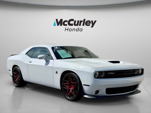 Used 2021 Dodge Challenger R/T Scat Pack image 1