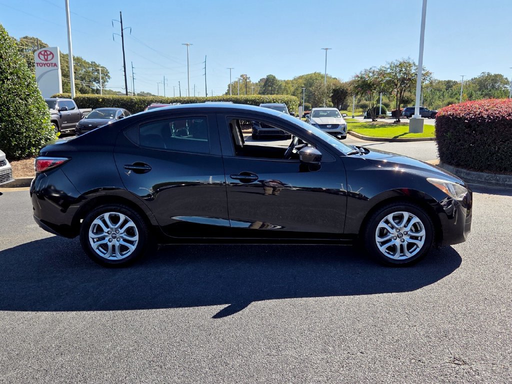 Used 2018 Toyota Yaris iA FWD image 13